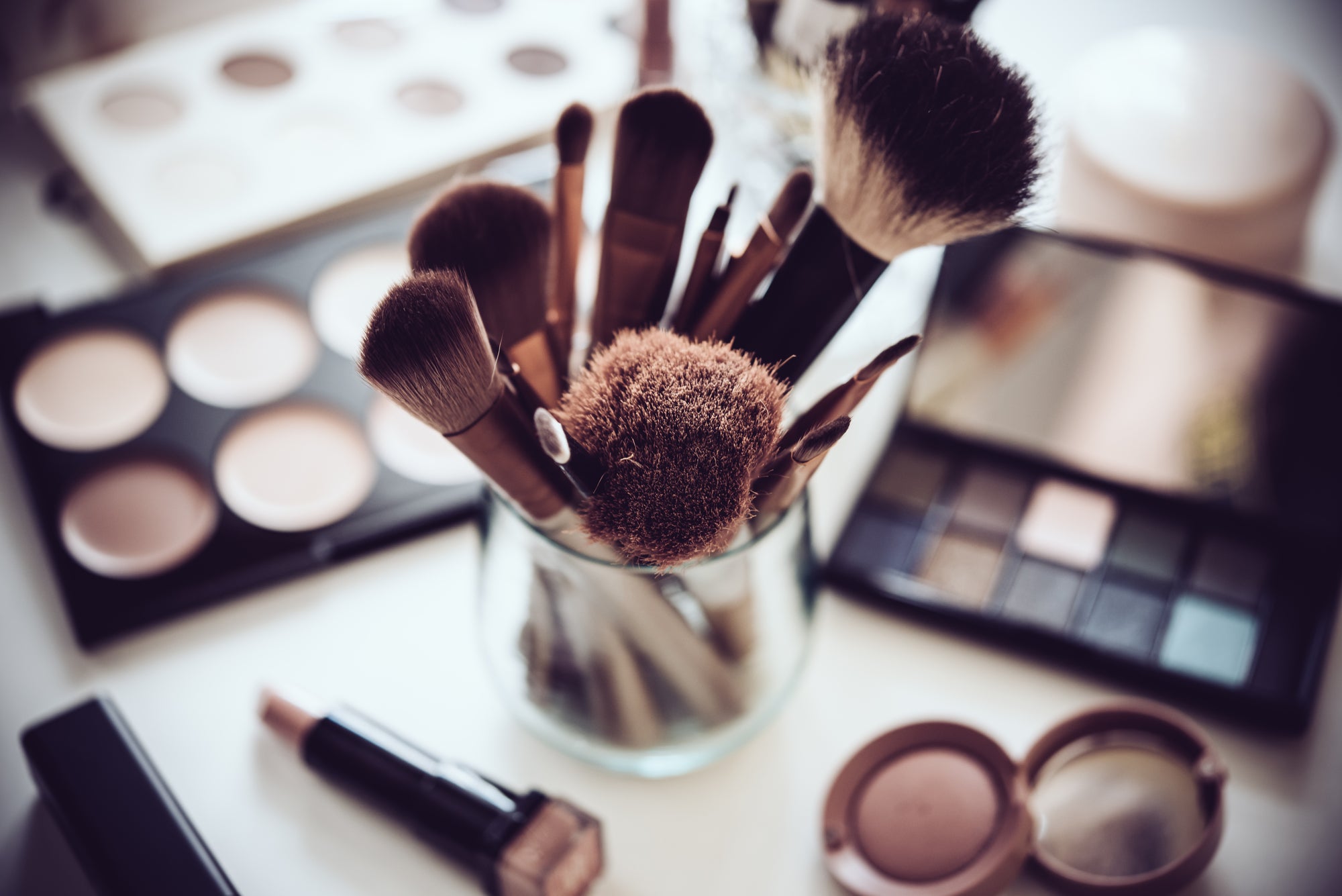Makeup brushes, eye shadow, blush | How to look 10 years younger with makeup: Expert tips